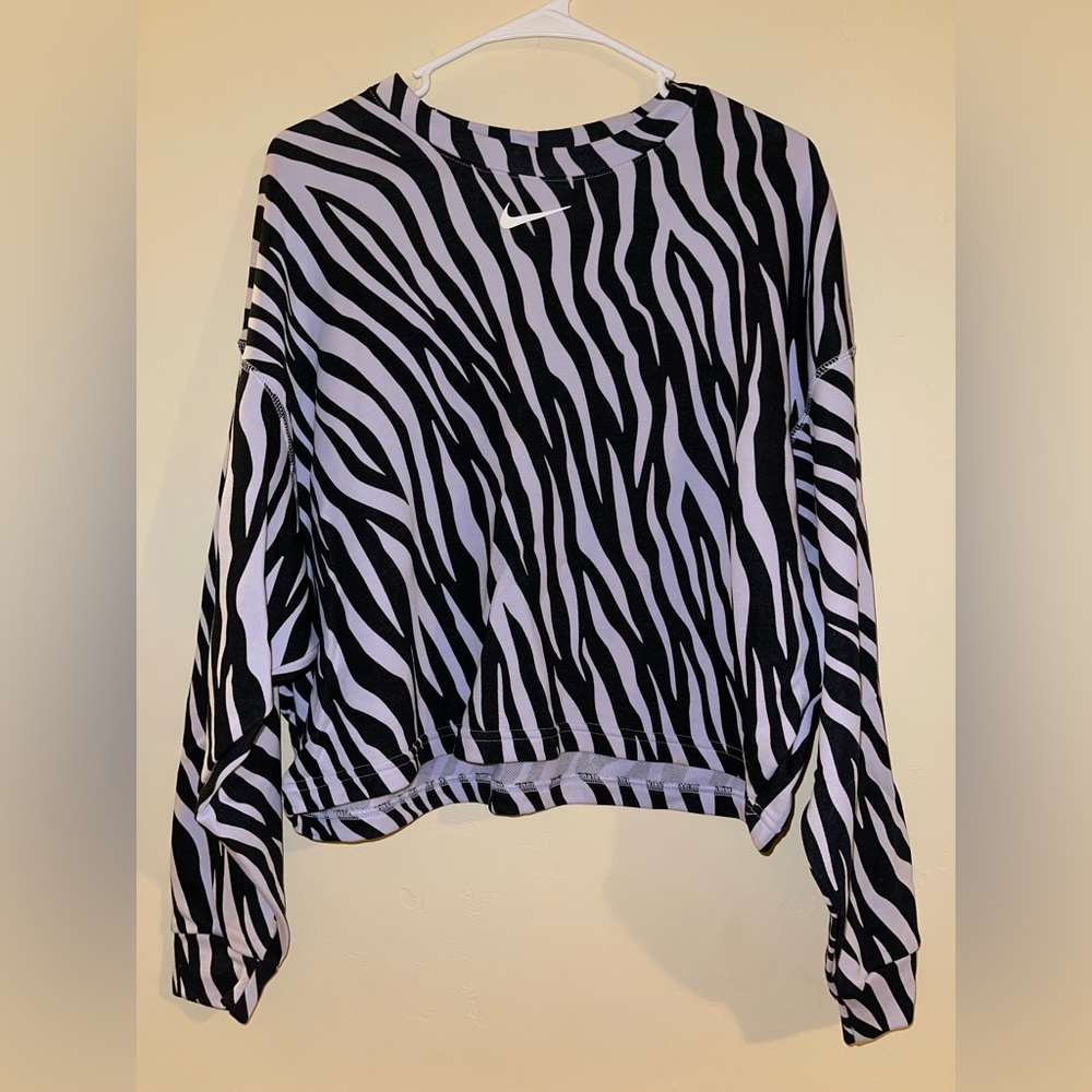 NIKE crop top